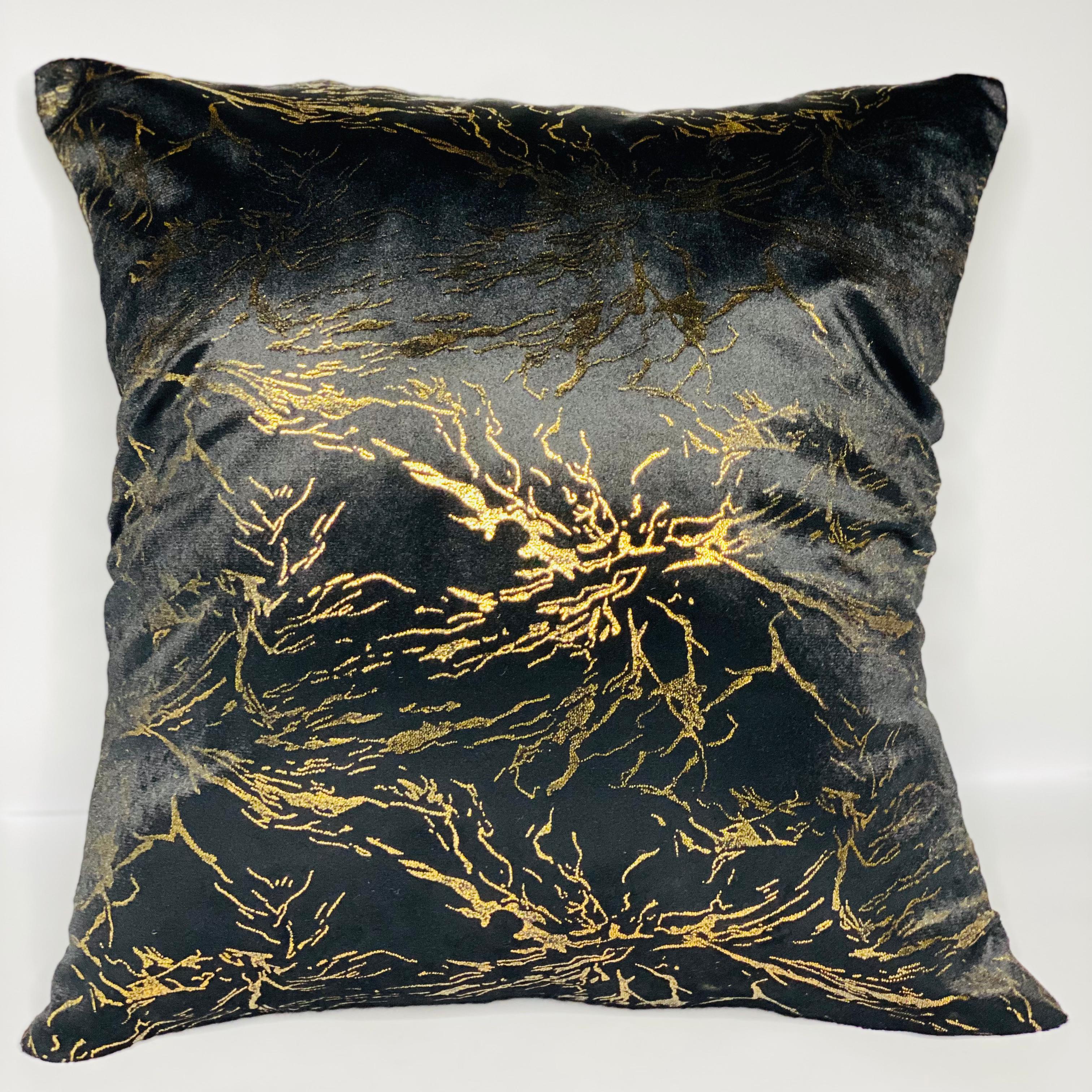 Luxury Velvet Cushion Cover (Shiny Black)