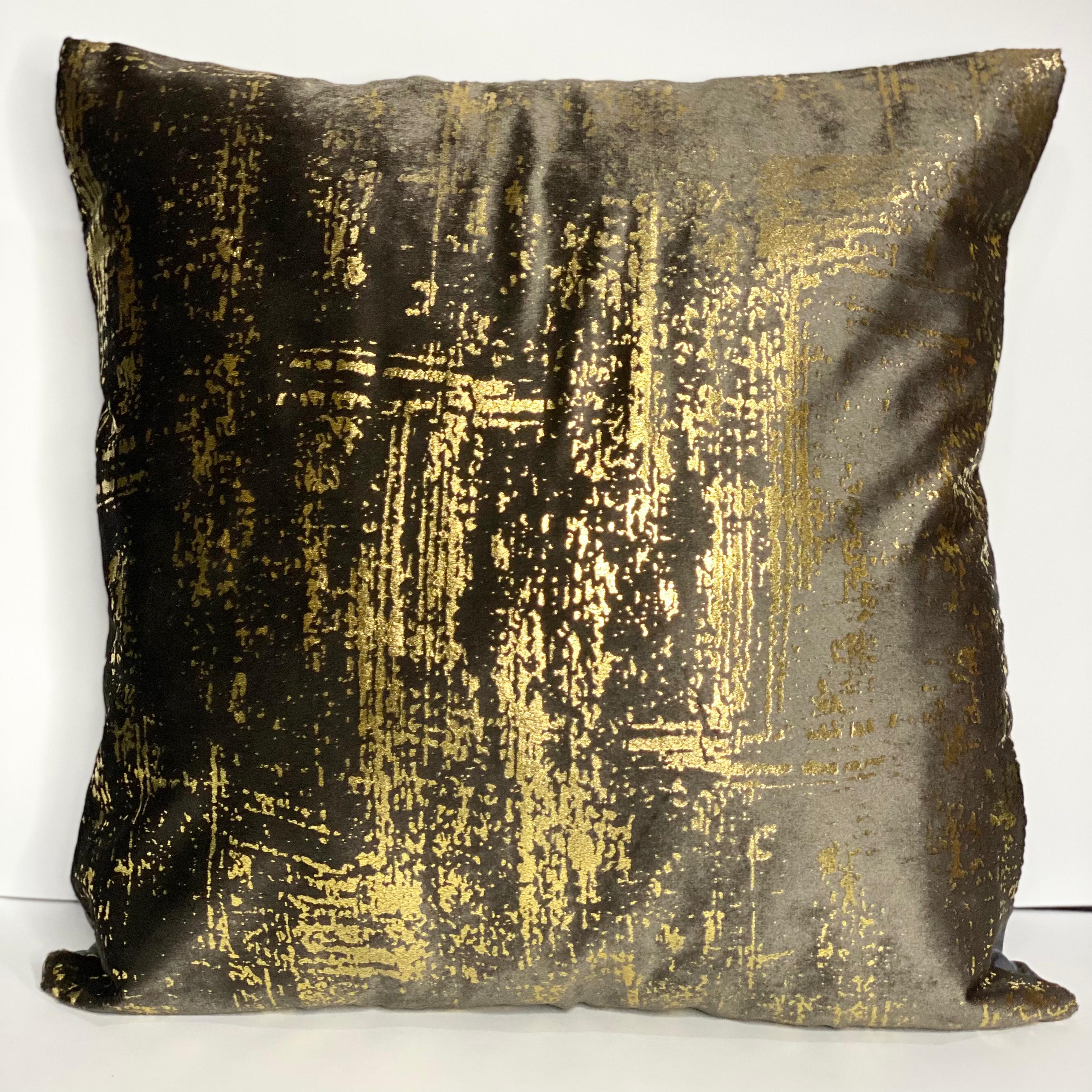 Luxury Velvet Cushion Cover (Chocolate)